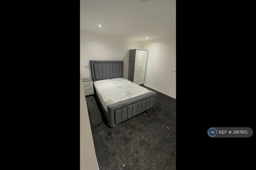 1 bed House Share for rent in Birmingham. From OpenRent