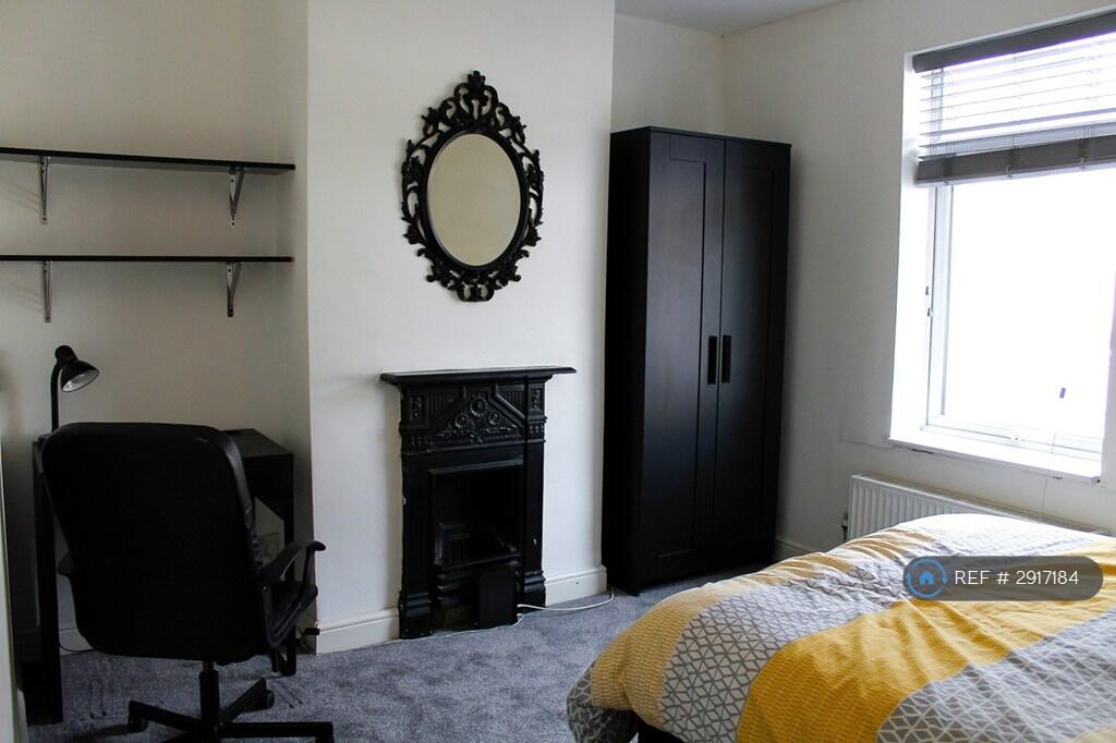 1 bed House Share for rent in Gillingham. From OpenRent 1 bed House Share for rent in Gillingham. From OpenRent