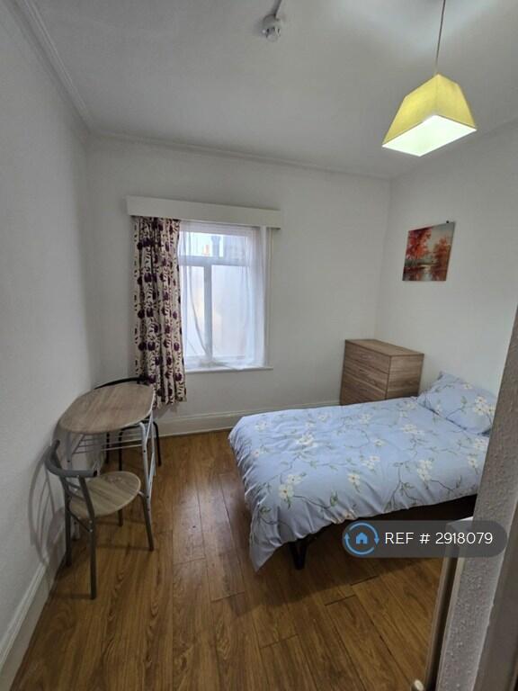 1 bed House Share for rent in London. From OpenRent