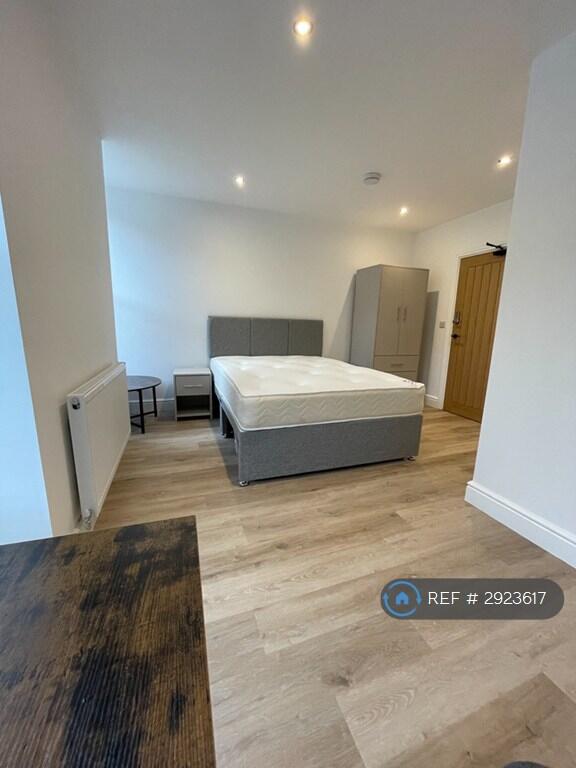 1 bed House Share for rent in Burnley. From OpenRent