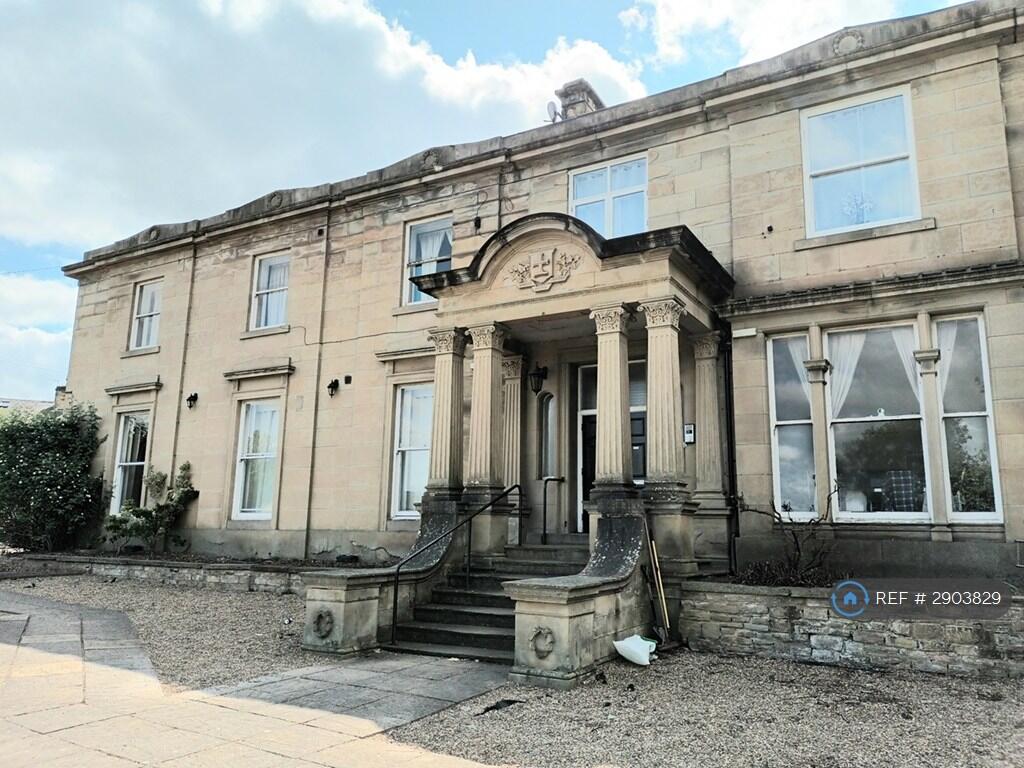1 bed 1st Floor Flat for rent in Huddersfield. From OpenRent
