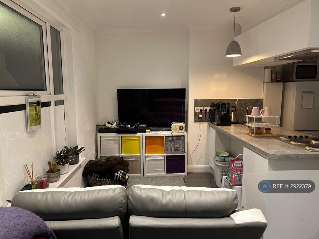 1 bed 1st Floor Flat for rent in Telford. From OpenRent 1 bed 1st Floor Flat for rent in Telford. From OpenRent