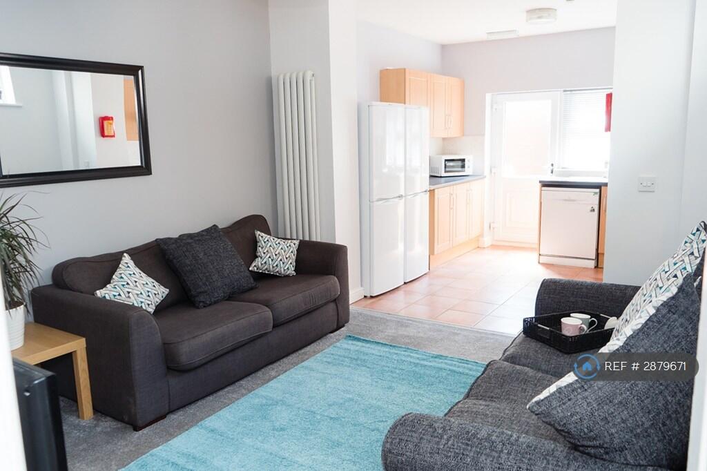 6 bed End of Terrace for rent in Sheffield. From OpenRent