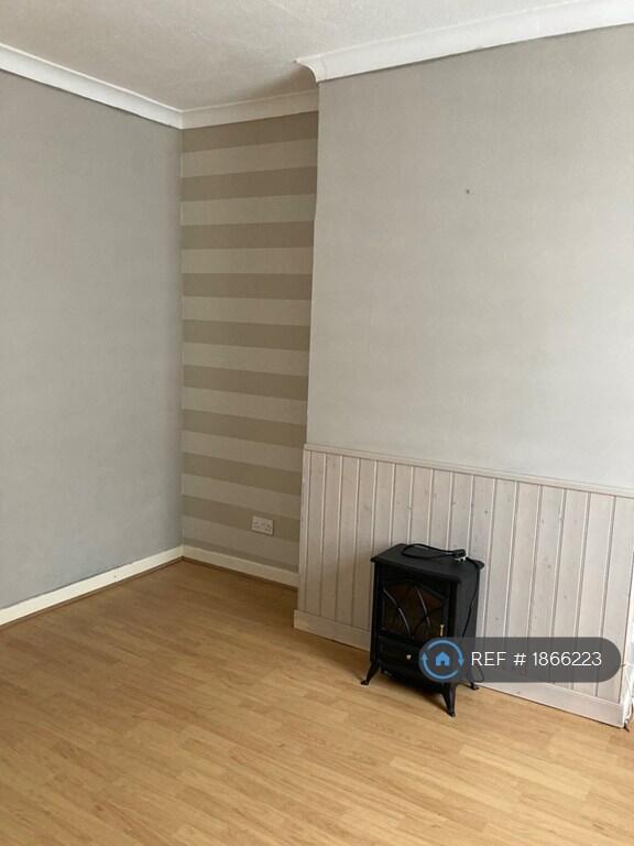 2 bed Mid Terraced House for rent in Barnsley. From OpenRent 2 bed Mid Terraced House for rent in Barnsley. From OpenRent