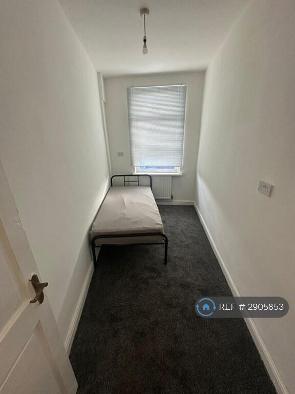 1 bed House Share for rent in Kirkhamgate. From OpenRent 1 bed House Share for rent in Kirkhamgate. From OpenRent