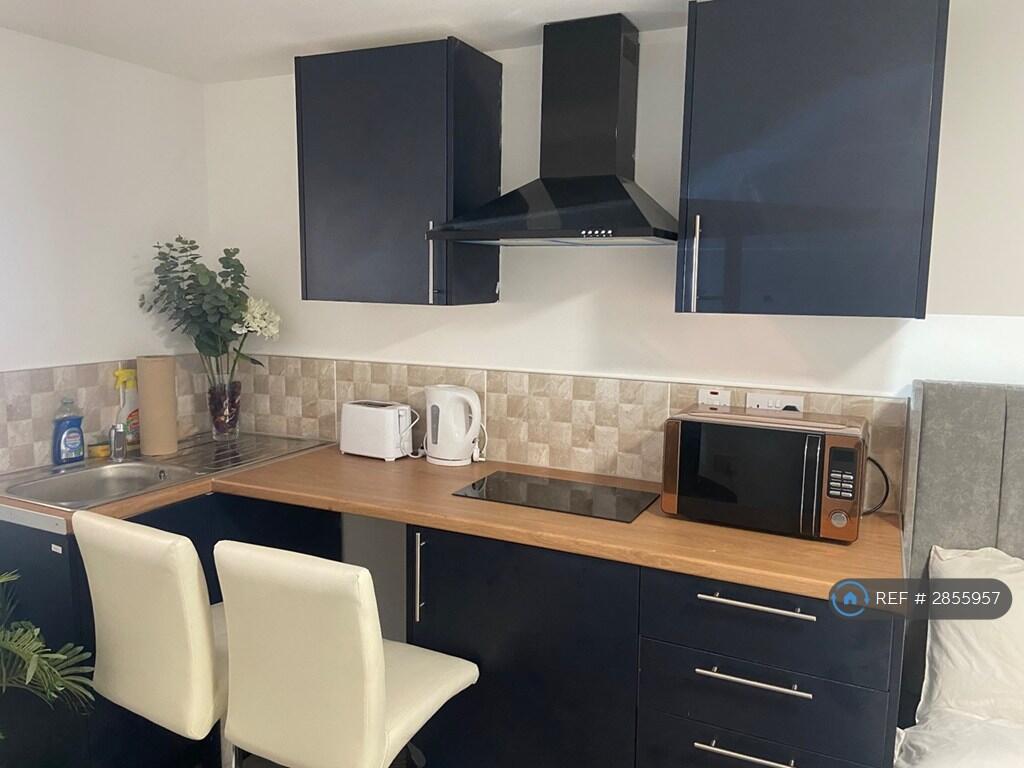 4 bed Studio for rent in Liverpool. From OpenRent 4 bed Studio for rent in Liverpool. From OpenRent
