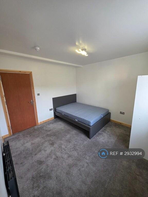 1 bed Flat Share for rent in Salford. From OpenRent
