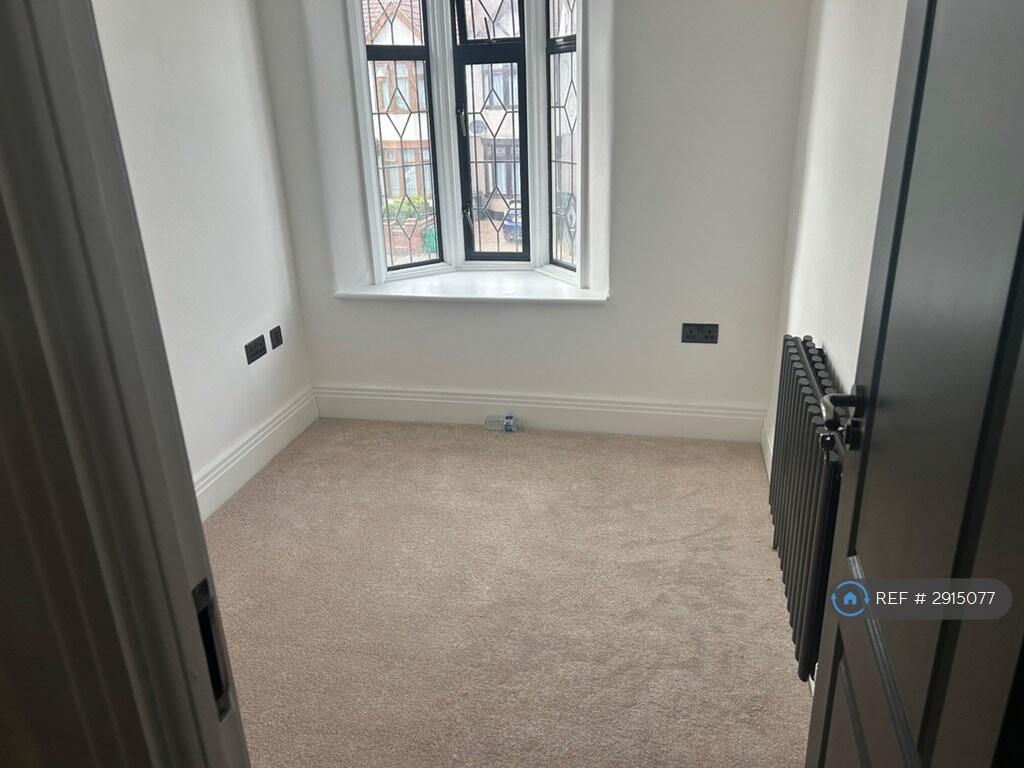 1 bed House Share for rent in Ilford. From OpenRent 1 bed House Share for rent in Ilford. From OpenRent