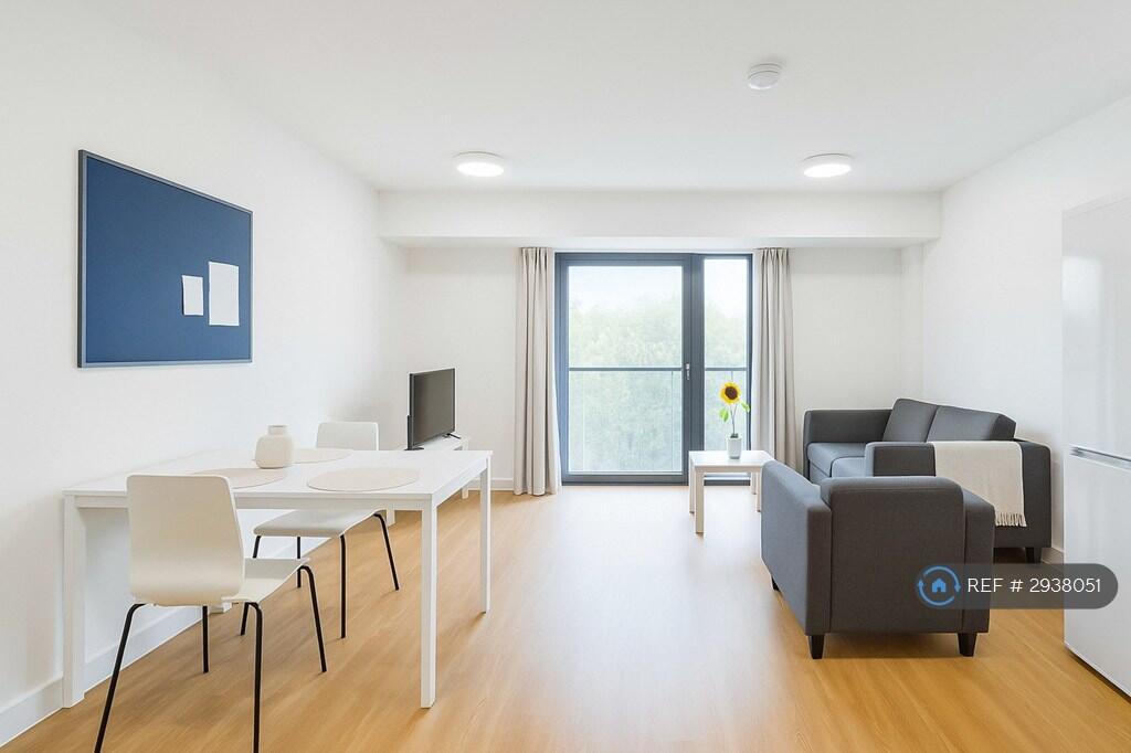 4 bed 1st Floor Flat for rent in Liverpool. From OpenRent