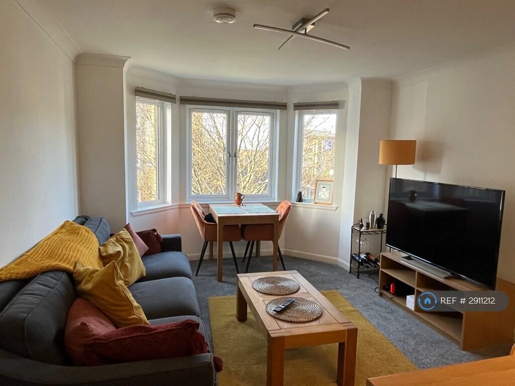1 bed Flat Share for rent in Edinburgh. From OpenRent 1 bed Flat Share for rent in Edinburgh. From OpenRent