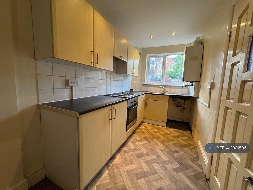 2 bed Mid Terraced House for rent in Doncaster. From OpenRent