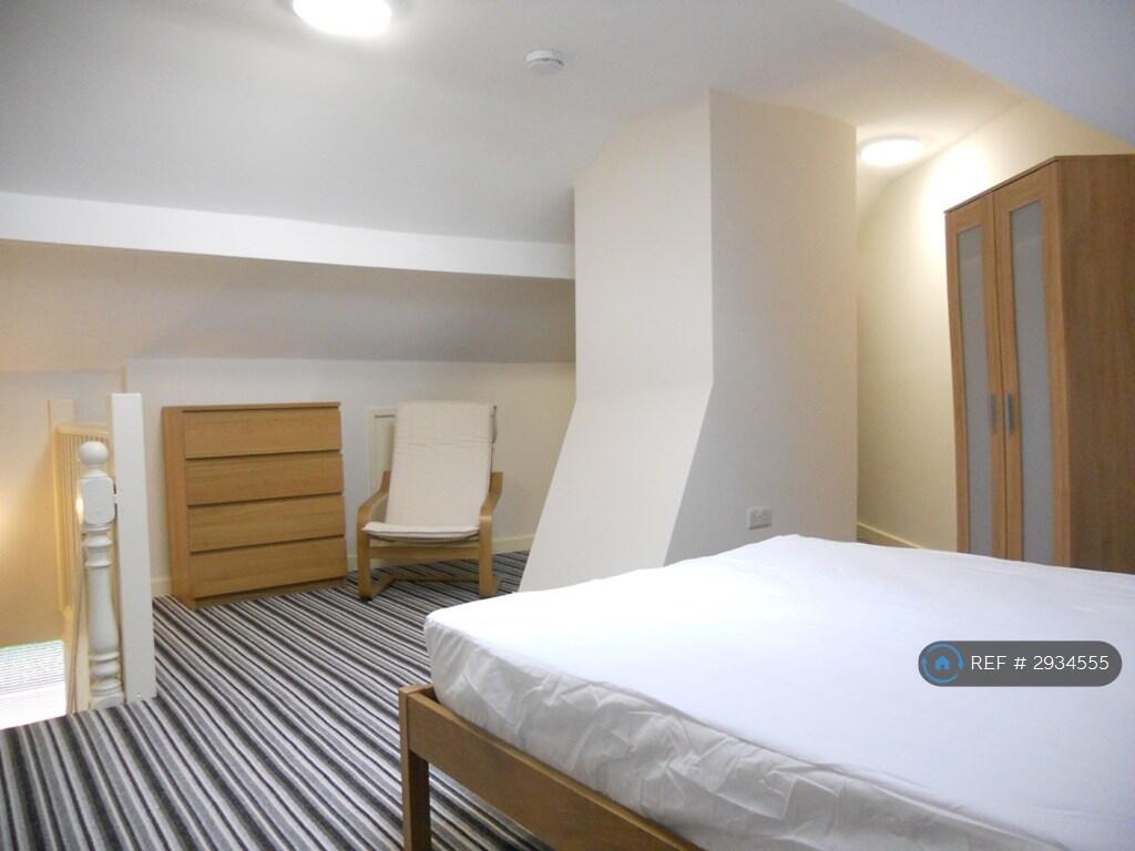4 bed End of Terrace for rent in Sheffield. From OpenRent