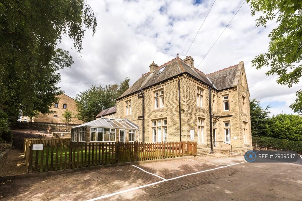 1 bed House Share for rent in Huddersfield. From OpenRent