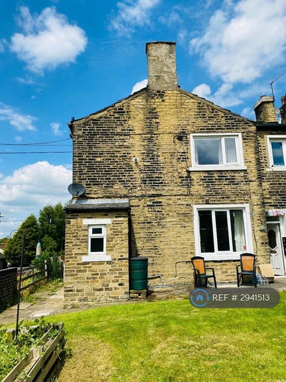 1 bed 1st Floor Flat for rent in Stump Cross. From OpenRent