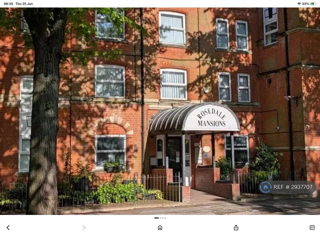 1 bed 1st Floor Flat for rent in Hull. From OpenRent