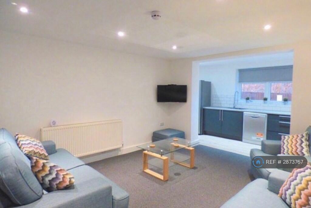 1 bed House Share for rent in Denton. From OpenRent