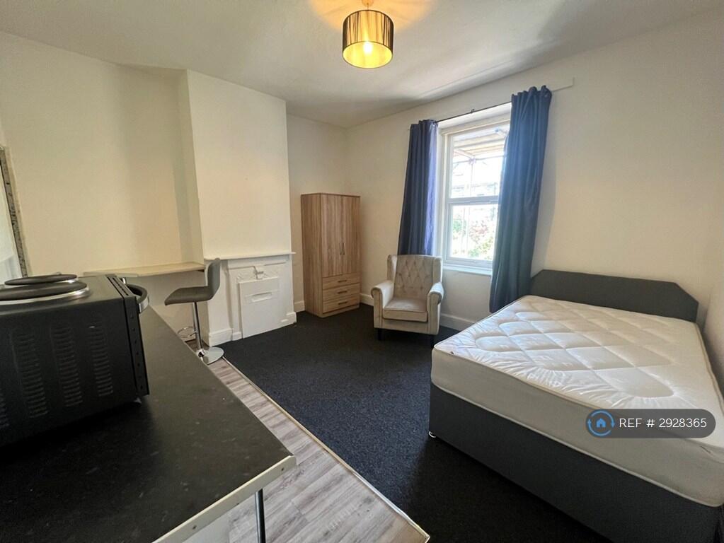 1 bed House Share for rent in Bristol. From OpenRent 1 bed House Share for rent in Bristol. From OpenRent