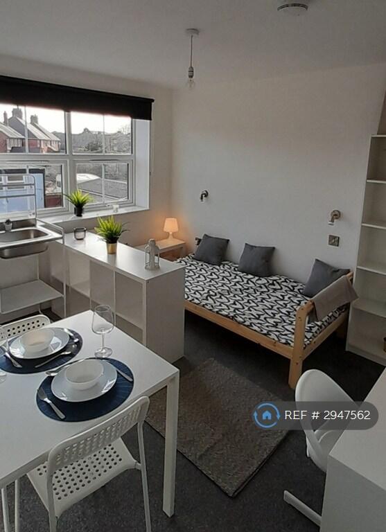 1 bed House Share for rent in Stafford. From OpenRent