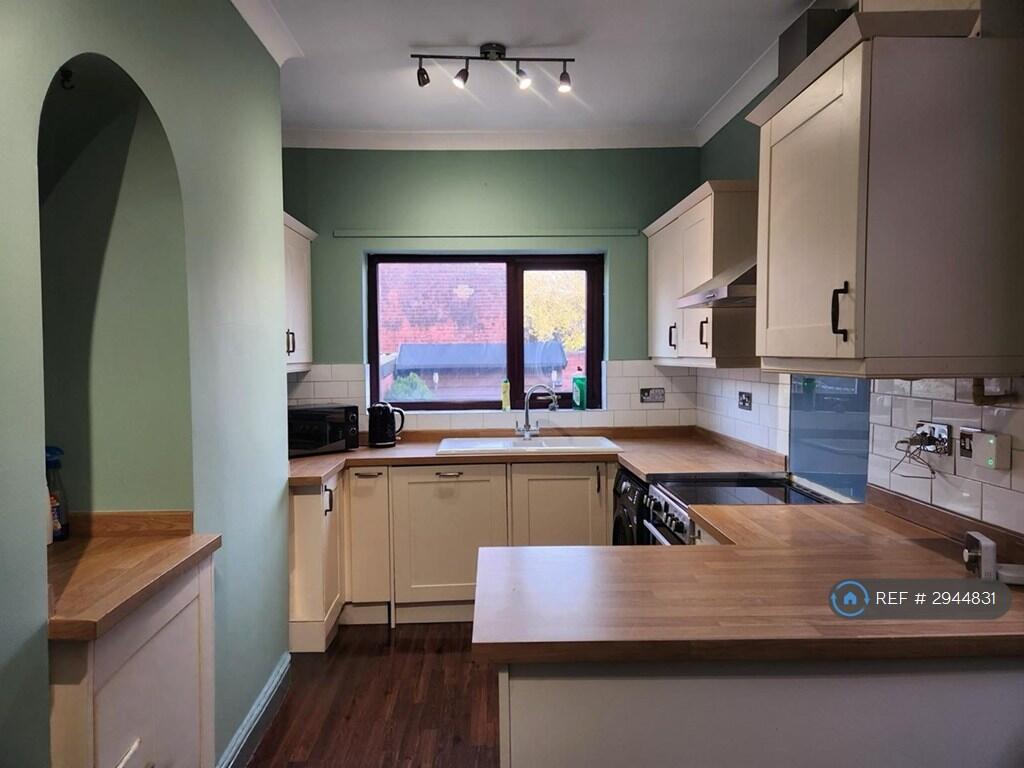 1 bed House Share for rent in Wakefield. From OpenRent