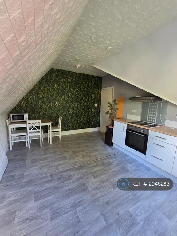 1 bed 1st Floor Flat for rent in Bolton. From OpenRent