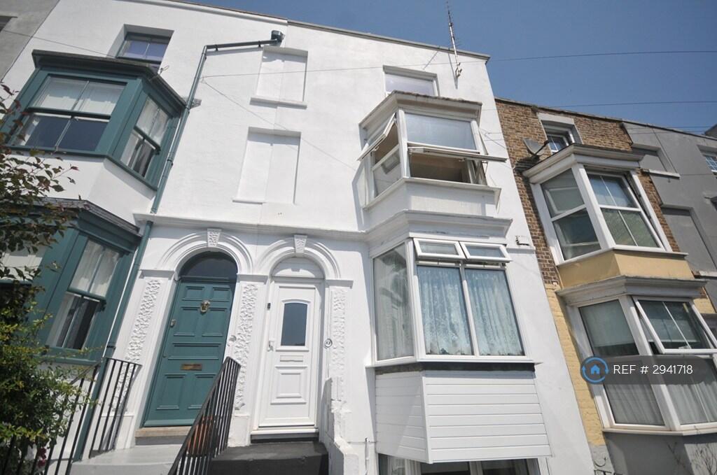 1 bed 1st Floor Flat for rent in Ramsgate. From OpenRent
