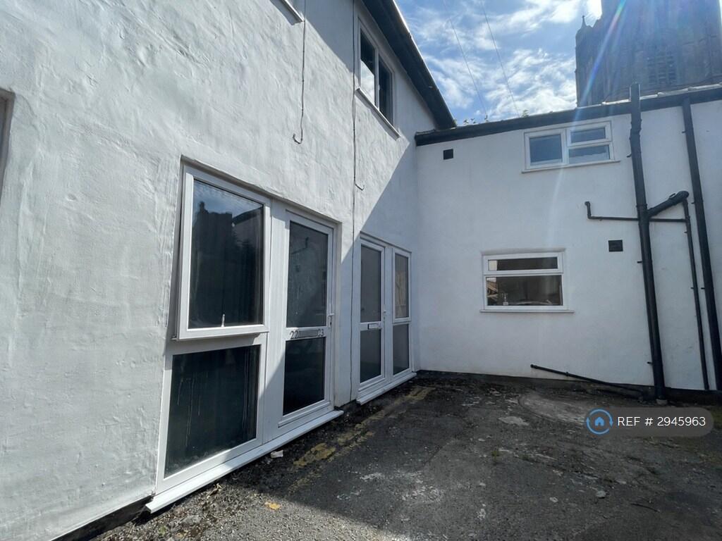 1 bed 1st Floor Flat for rent in Atherton. From OpenRent 1 bed 1st Floor Flat for rent in Atherton. From OpenRent