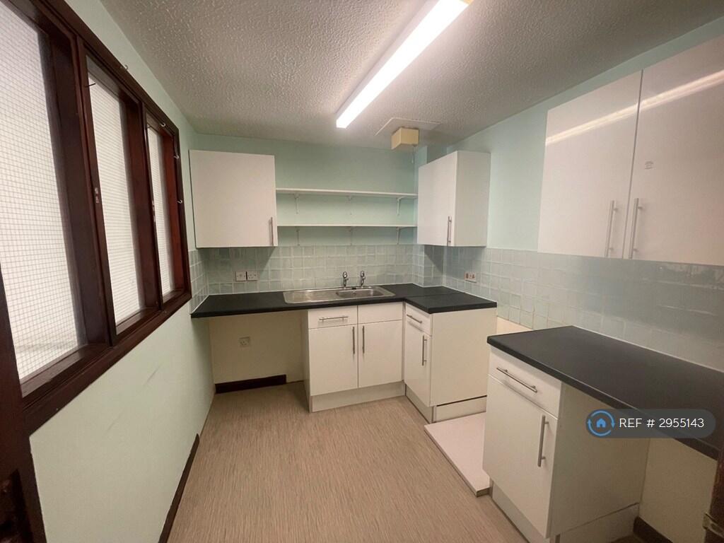 2 bed 1st Floor Flat for rent in March. From OpenRent 2 bed 1st Floor Flat for rent in March. From OpenRent