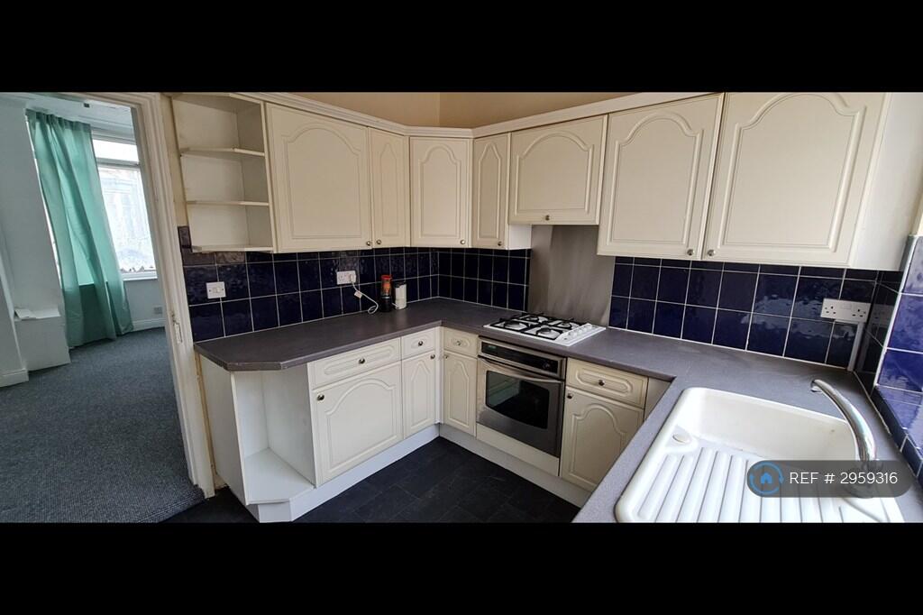 2 bed Mid Terraced House for rent in Middlesbrough. From OpenRent 2 bed Mid Terraced House for rent in Middlesbrough. From OpenRent