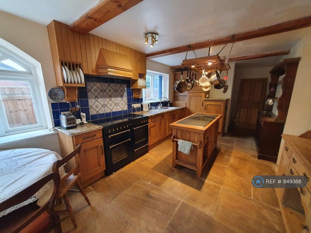 1 bed House Share for rent in Woodbury. From OpenRent
