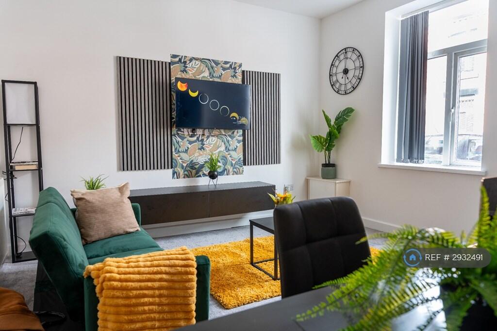1 bed House Share for rent in Ashton-under-Lyne. From OpenRent 1 bed House Share for rent in Ashton-under-Lyne. From OpenRent
