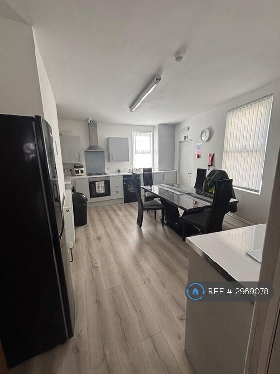 1 bed House Share for rent in Birkenhead. From OpenRent 1 bed House Share for rent in Birkenhead. From OpenRent
