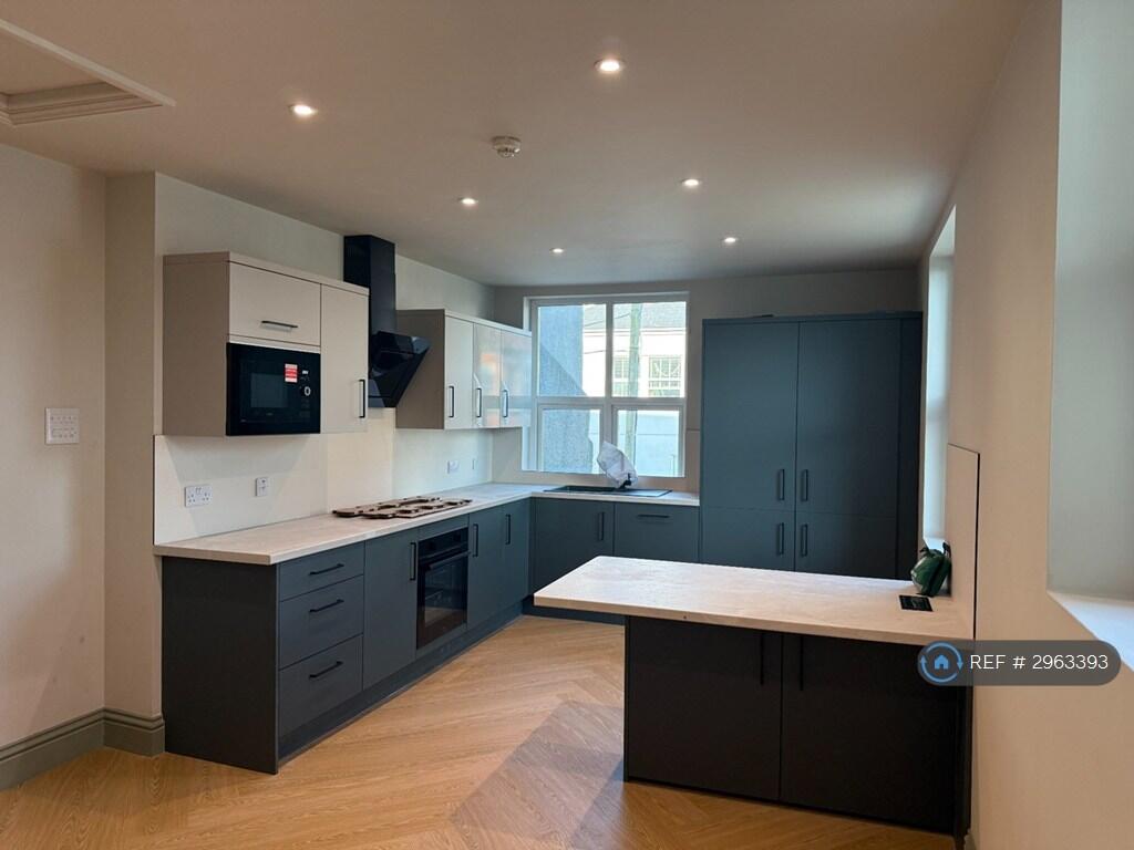 11 bed End of Terrace for rent in Plymouth. From OpenRent 11 bed End of Terrace for rent in Plymouth. From OpenRent