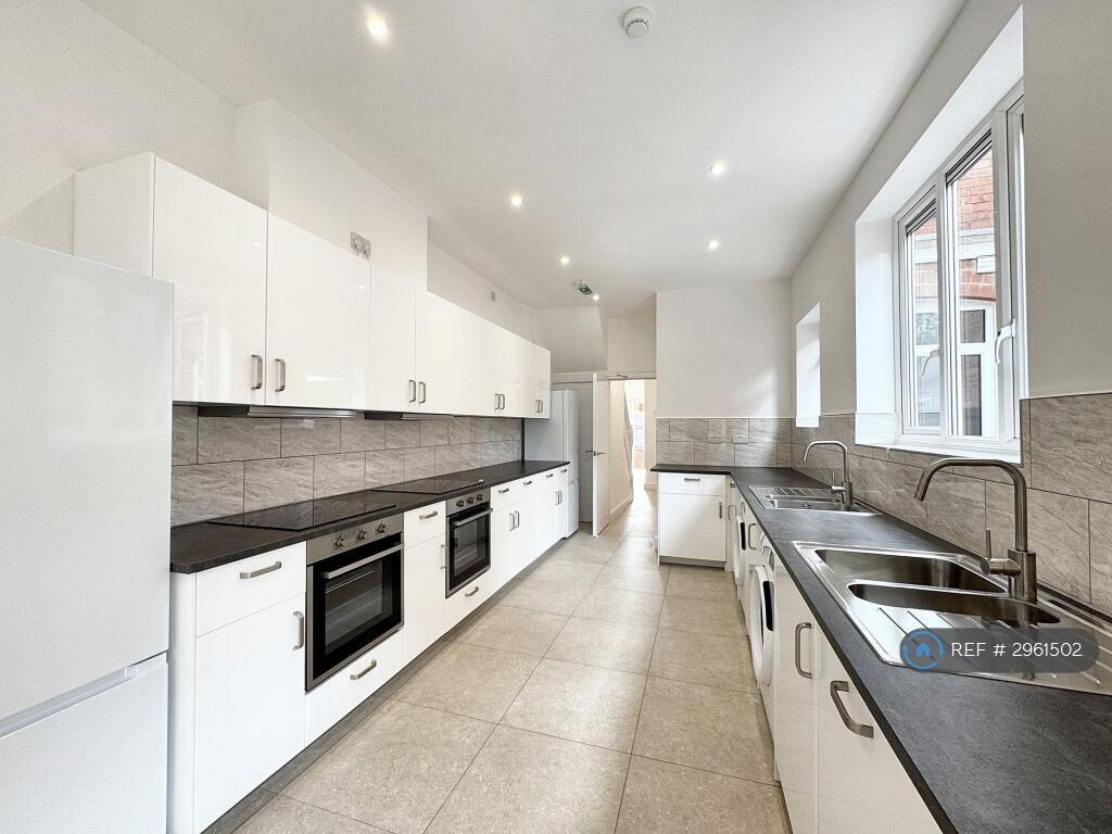 1 bed House Share for rent in Coventry. From OpenRent