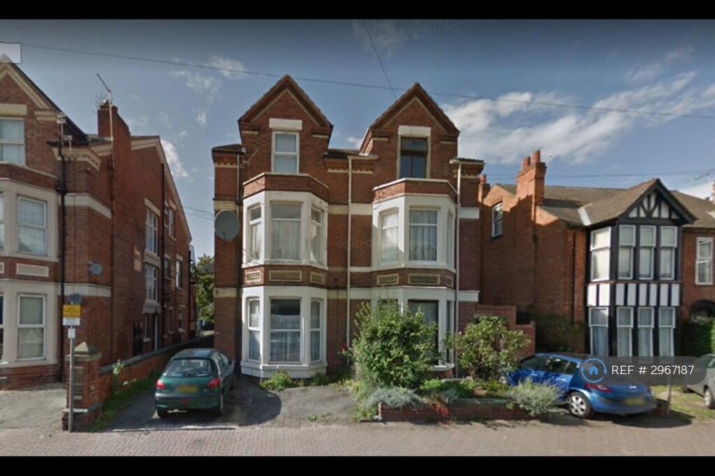 4 bed Studio for rent in Beeston. From OpenRent
