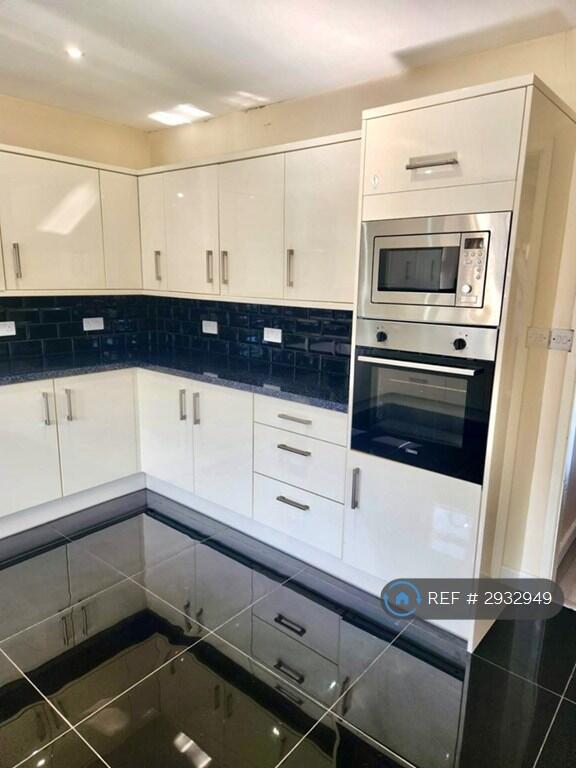1 bed House Share for rent in Rownhams. From OpenRent 1 bed House Share for rent in Rownhams. From OpenRent