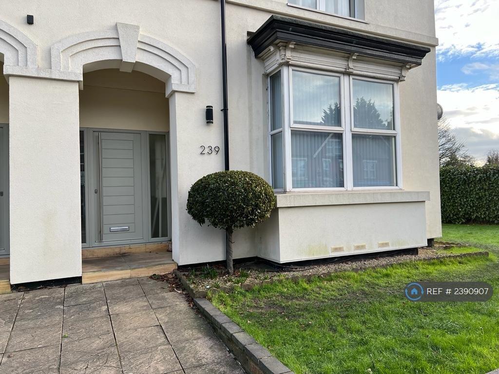 1 bed 1st Floor Flat for rent in Lower Penn. From OpenRent 1 bed 1st Floor Flat for rent in Lower Penn. From OpenRent