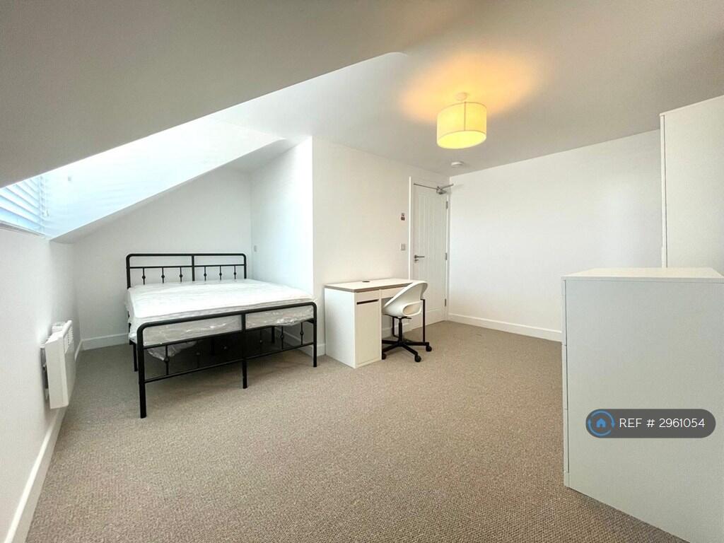 1 bed Flat Share for rent in Hillfields. From OpenRent 1 bed Flat Share for rent in Hillfields. From OpenRent
