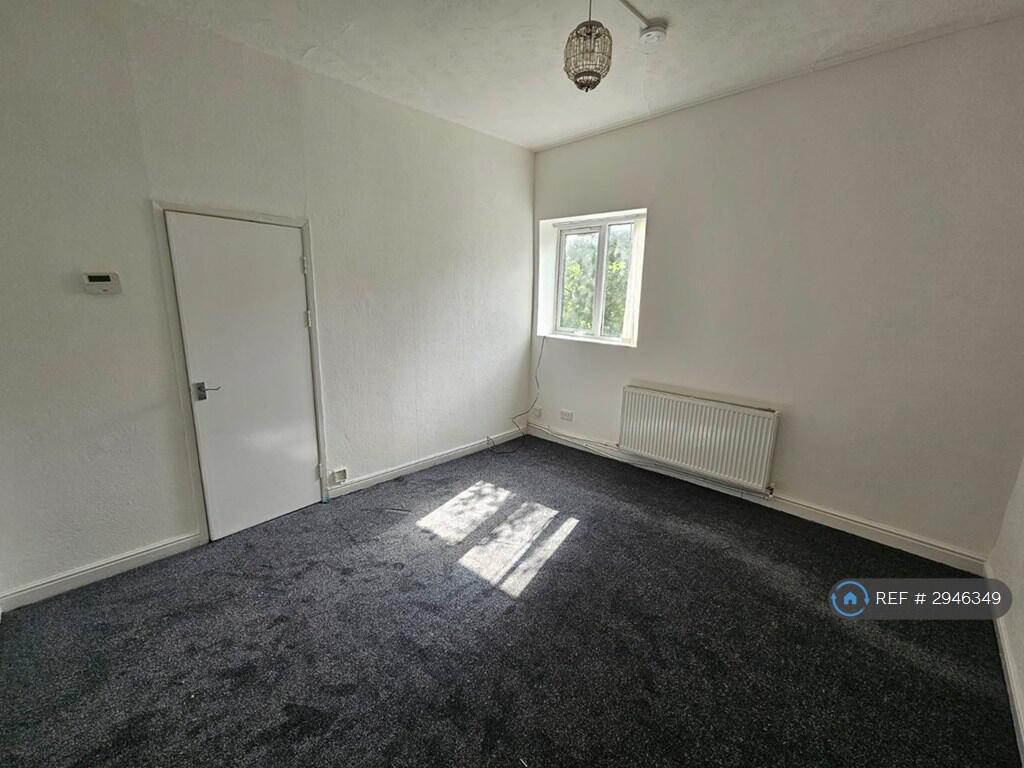1 bed 1st Floor Flat for rent in Charlestown. From OpenRent 1 bed 1st Floor Flat for rent in Charlestown. From OpenRent
