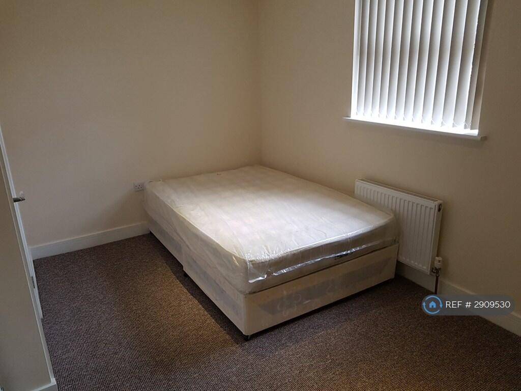 1 bed House Share for rent in Birmingham. From OpenRent