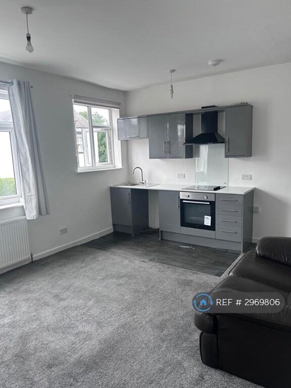 1 bed 1st Floor Flat for rent in Normanton. From OpenRent