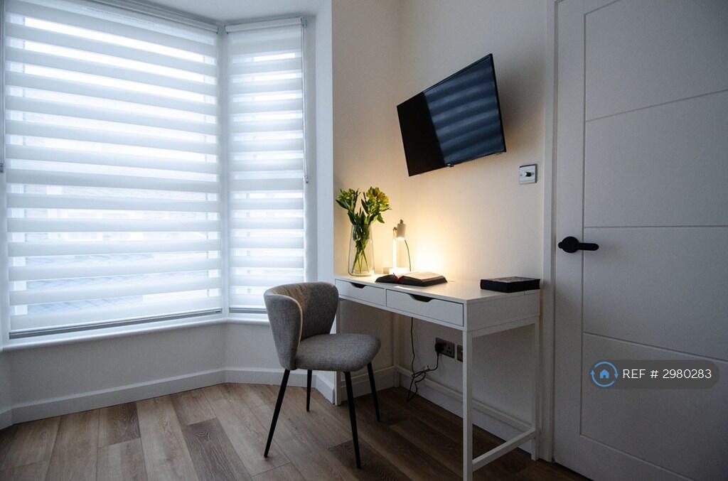 1 bed House Share for rent in Portsmouth. From OpenRent