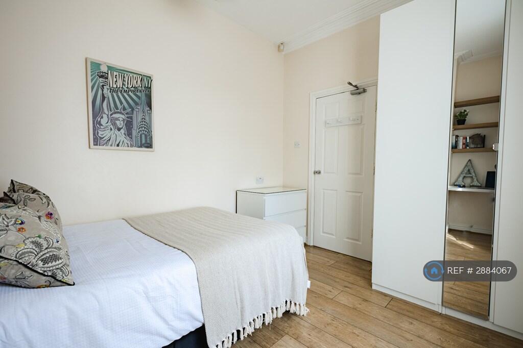 1 bed House Share for rent in Hull. From OpenRent