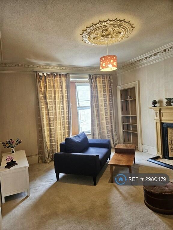 1 bed 1st Floor Flat for rent in Dundee. From OpenRent