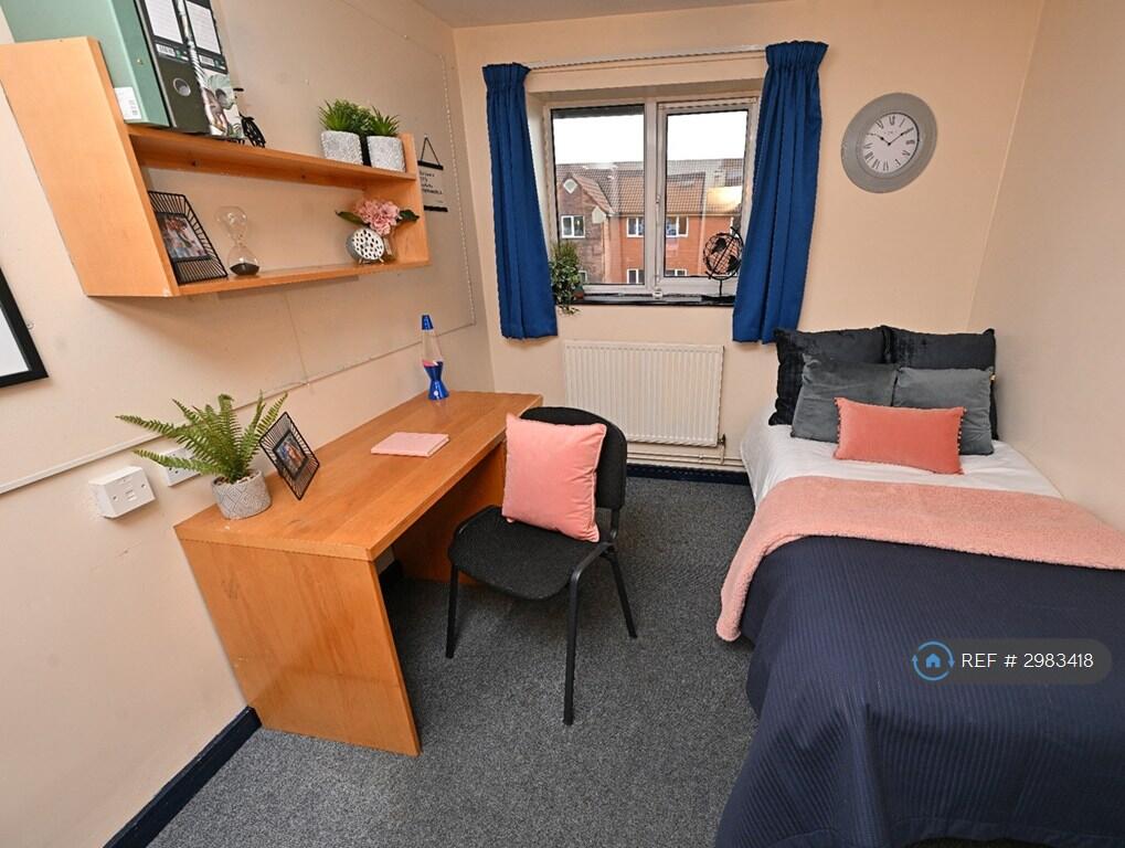 1 bed Flat Share for rent in Bolton. From OpenRent 1 bed Flat Share for rent in Bolton. From OpenRent