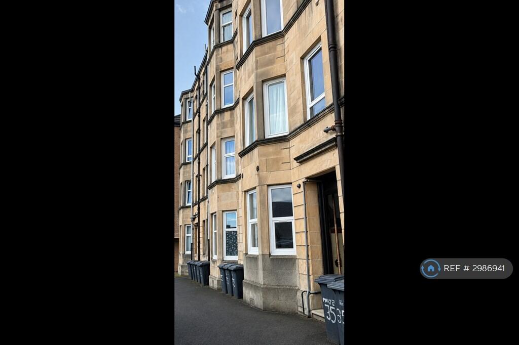 1 bed Flat Share for rent in Paisley. From OpenRent