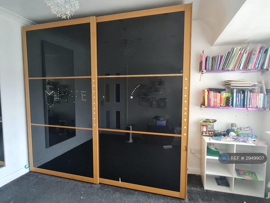 1 bed House Share for rent in Hayes. From OpenRent 1 bed House Share for rent in Hayes. From OpenRent