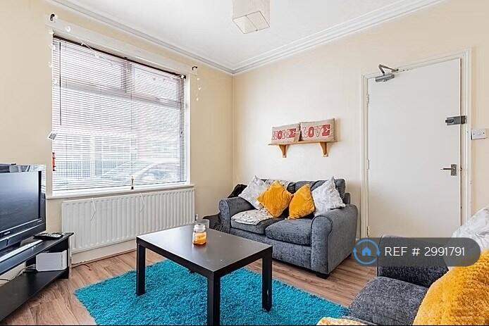 1 bed House Share for rent in Northampton. From OpenRent