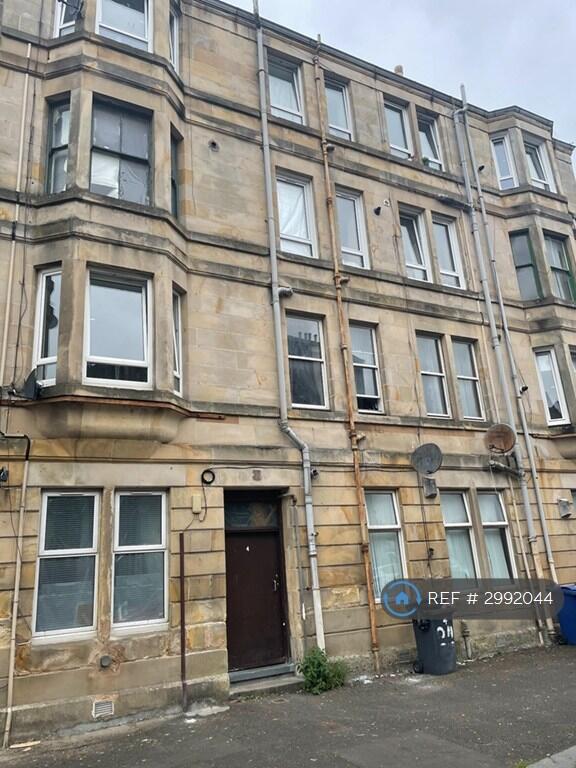 1 bed 1st Floor Flat for rent in Paisley. From OpenRent