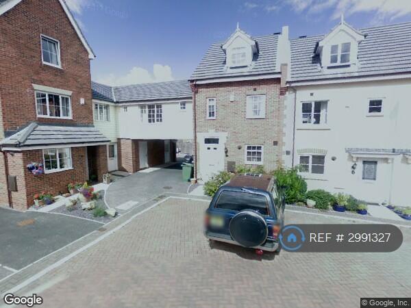 1 bed 1st Floor Flat for rent in Ossett. From OpenRent
