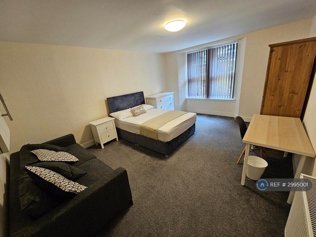 1 bed Flat Share for rent in Glasgow. From OpenRent